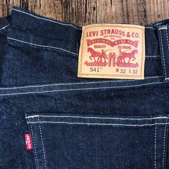 Levi’s 541 Athletic-fit Jeans. 32x32 - Picture 2 of 5